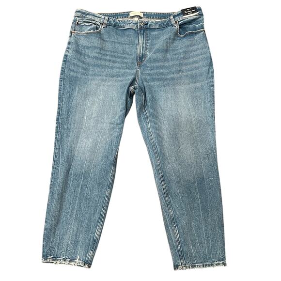NWT Abercrombie & Fitch Women's Curve Love High Rise The Mom Jean Size 36x32 - Picture 2 of 10